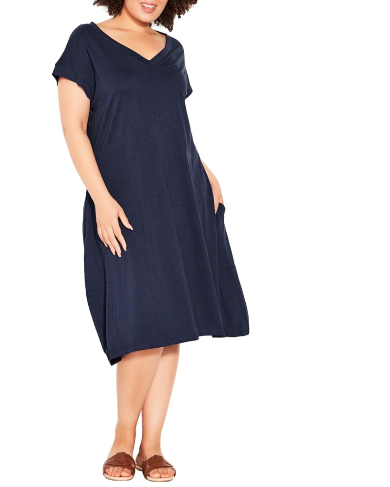 Front of a model wearing a size 14 Lilly Dress in Navy by Zim & Zoe. | dia_product_style_image_id:214169